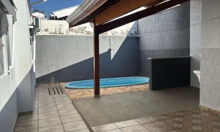 Casa para Venda em Bragança Paulista, Jardim Vista Alegre, 3 dormitórios, 1 suíte, 2 banheiros, 4 vagas