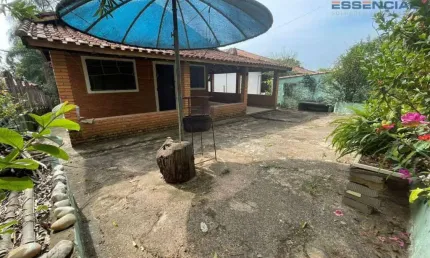 Rancho com 2 dormitórios à venda, 320 m² por R$ 220.000 - Rio Bonito - Botucatu/SP