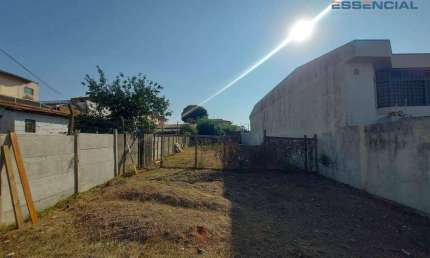 Terreno à venda, 400 m² por R$ 250.000,00 - Vila Santa Luzia - Botucatu/SP