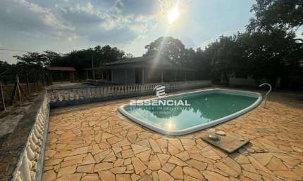 Rancho com 3 dormitórios à venda, 120 m² por R$ 250.000,00 - Bairro da Mina - Botucatu/SP