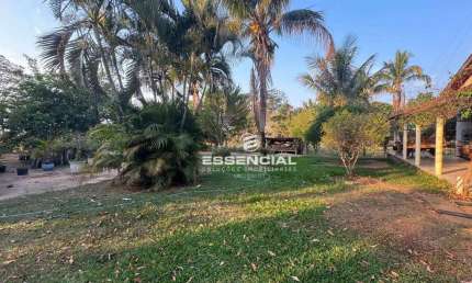 Rancho com 3 dormitórios à venda, 120 m² por R$ 400.000,00 - Bairro da Mina - Botucatu/SP