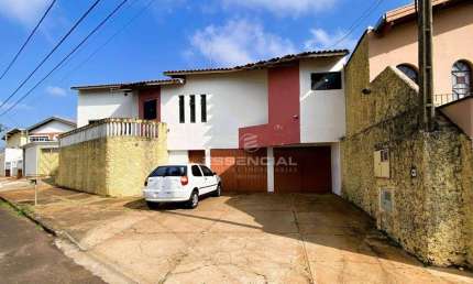 Casa com 3 dormitórios à venda, 215 m² por R$ 480.000,00 - Jardim Paraíso - Botucatu/SP
