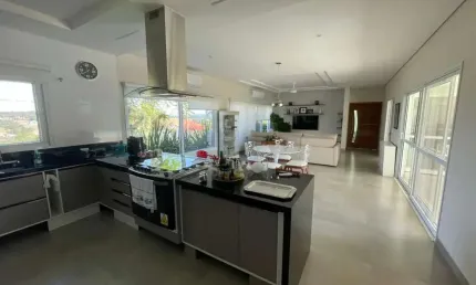 Casa com 3 dormitórios à venda, 236 m² por r$ 1.150.000,00 - condomínio ninho verde ii - pardinho/sp