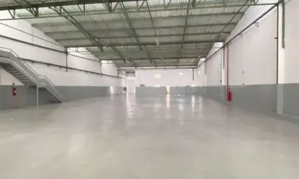 Galpão para Locação em Barueri, Jardim Califórnia, 2 banheiros, 5 vagas