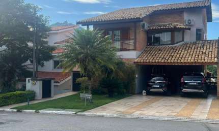 Casa em Condomínio para Venda em Santana de Parnaíba, Alphaville, 3 dormitórios, 2 suítes, 3 banheiros, 2 vagas