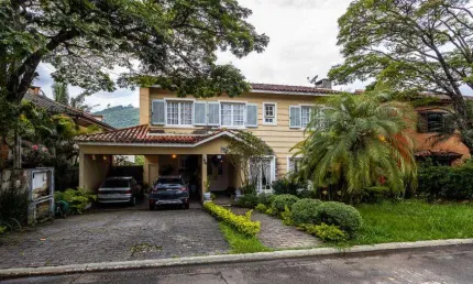 Casa em Condomínio para Locação em Santana de Parnaíba, Alphaville, 5 dormitórios, 4 suítes, 7 banheiros, 4 vagas