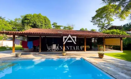 Casa no condomínio Santa Helena com 3 quartos - Barra da Tijuca
