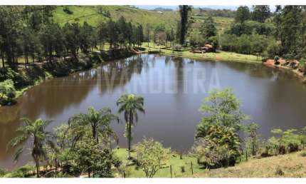 Sítio para Venda em Jacareí, Área Rural de Jacareí, 2 dormitórios, 2 suítes, 1 banheiro
