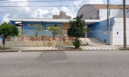 Casa com 3 quartos à venda na Rua Suíça, 60, Jardim Europa, Sorocaba