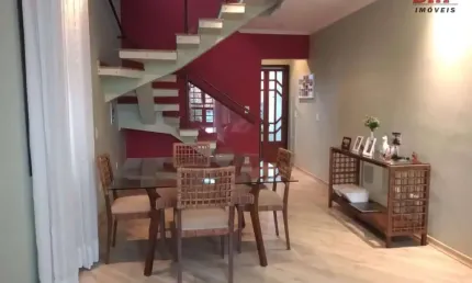 Casa com 3 quartos para alugar na Maria José Belegarde Santoni, 70, Parque Renato Maia, Guarulhos por R$ 5.500