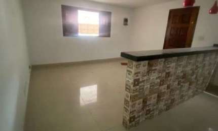 Casa com 2 quartos para alugar na Polônia, 182, Jardim São Francisco, Guarulhos por R$ 3.010