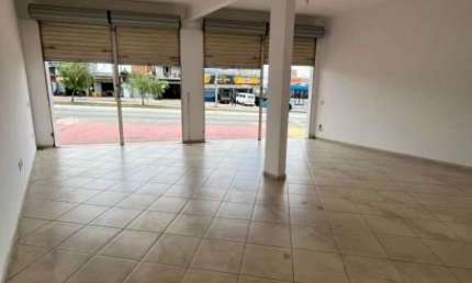 Ponto comercial para alugar na Avenida Itavuvu, 5441, Jardim Santa Cecília, Sorocaba por R$ 2.800