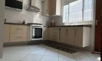 Casa em condomínio fechado com 3 quartos para alugar na Jaboticabeiras, 132, Gopoúva, Guarulhos por R$ 3.500