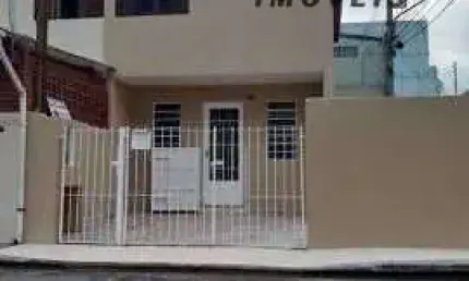 Casa com 2 quartos à venda na Rua Poeta Castro Alves, 29, Vila das Palmeiras, Guarulhos por R$ 343.000