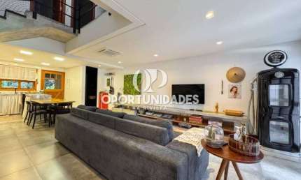 Luxuosa Casa em Condomínio na Riviera de São Lourenço - 3 Dorms, Piscina e Segurança 24h