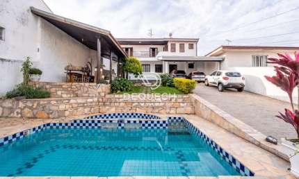 Casa com 3 quartos à venda na Travessa São Lucas, 261, Barreirinha, Curitiba, 256 m2 por R$ 1.340.000