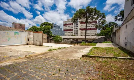 Terreno à venda na Rua Ubaldino do Amaral, 246, Alto da Glória, Curitiba, 914 m2 por R$ 2.700.000