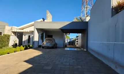 Casa com 3 quartos à venda no Maria Luiza, Cascavel 