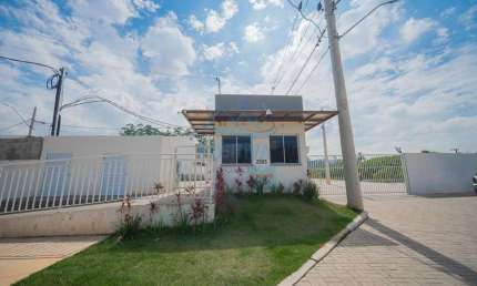 Sobrado em Condomínio para Venda em Cotia, Jardim Sandra, 2 dormitórios, 2 banheiros, 1 vaga