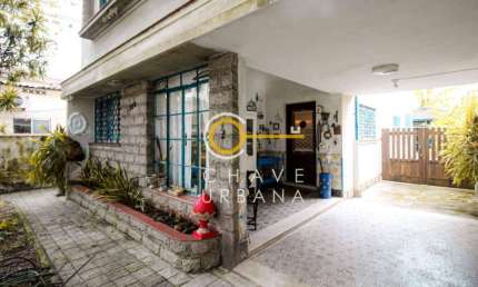 Casa com 3 dormitórios à venda, 250 m² por R$ 1.700.000,00 - Campo Grande - Santos/SP