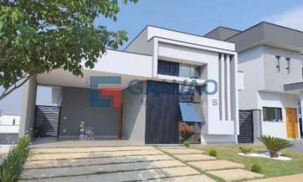 Casa à venda no Condomínio Gran Ville I em Itupeva - SP