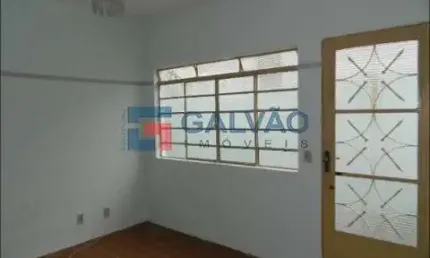 Casa com edícula à venda no Bairro Jardim das Tulipas em Jundiaí - SP
