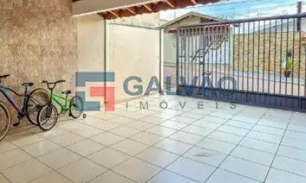 Casa à venda no bairro Jardim Itália em Jundiaí - SP