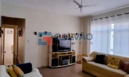 Apartamento à venda na praia da Enseada no Guarujá - SP