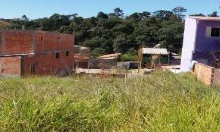 Terreno à venda no Jardim Bahia I em Várzea Paulista - SP