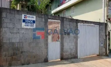 Casa à venda na Estância Suíca no Bairro Ivoturucaia em Jundiaí - SP