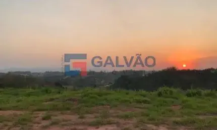 Terreno à venda em condomínio fechado no bairro caxambu em jundiaí - sp