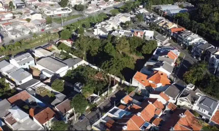 Terreno à venda na Rua Alberto Pasqualini, 945, Uberaba, Curitiba