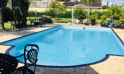 Casa para Venda em Atibaia, Morumbi, 4 dormitórios, 2 suítes, 3 banheiros, 6 vagas