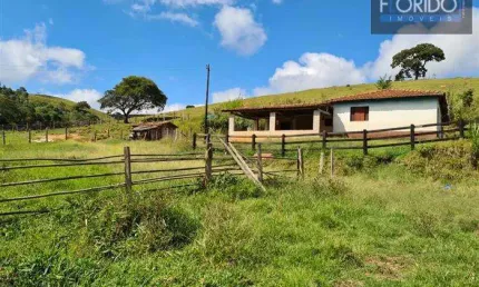 Sítio para Venda em Nazaré Paulista, Quatro Canto, 2 dormitórios, 2 banheiros, 5 vagas
