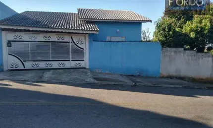 Casa para Venda em Atibaia, Jardim Cerejeiras, 3 dormitórios, 1 suíte, 2 banheiros, 2 vagas