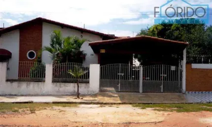 Casa em Condomínio para Venda em Atibaia, Condomínio Jardim Shangri-Lá, 3 dormitórios, 2 suítes, 3 banheiros, 3 vagas