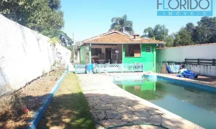 Chácara para Venda em Atibaia, Portão, 3 dormitórios, 2 banheiros, 4 vagas