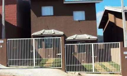 Casa em Condomínio para Venda em Atibaia, Condomínio Jardim Shangri-Lá, 2 dormitórios, 2 banheiros, 2 vagas
