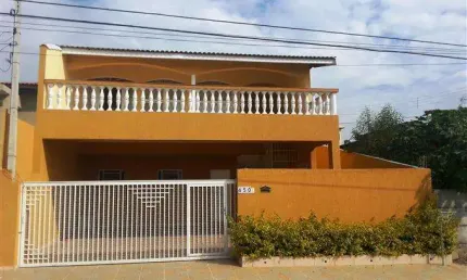 Casa para Venda em Atibaia, Jardim Dos Pinheiros, 3 dormitórios, 1 suíte, 2 banheiros, 3 vagas
