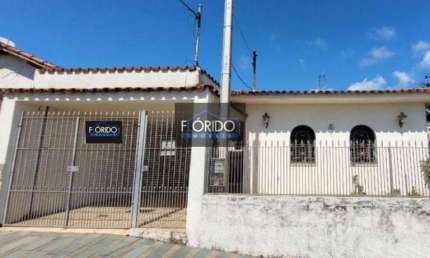 Casa para Venda em Atibaia, Centro, 2 dormitórios, 1 suíte, 2 banheiros, 2 vagas