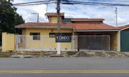 Casa para Venda em Atibaia, Morumbi, 3 dormitórios, 1 suíte, 2 banheiros, 2 vagas