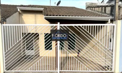 Casa para Venda em Atibaia, Centro, 2 dormitórios, 1 banheiro, 2 vagas