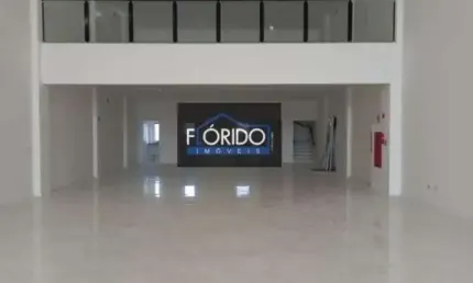 Salão Comercial para Locação em Atibaia, Centro, 2 banheiros, 1 vaga