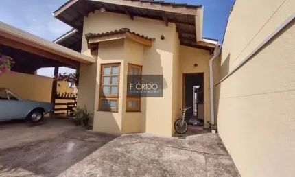 Casa para Venda em Atibaia, Jardim Cerejeiras, 3 dormitórios, 1 suíte, 1 banheiro, 2 vagas
