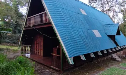 Casa em Condomínio para Venda em Atibaia, Condomínio Clube da Montanha, 2 dormitórios, 2 banheiros, 4 vagas
