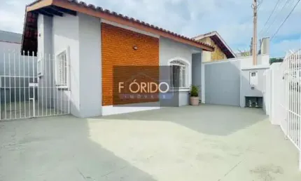 Casa para Venda em Atibaia, Alvinópolis, 2 dormitórios, 1 banheiro, 2 vagas