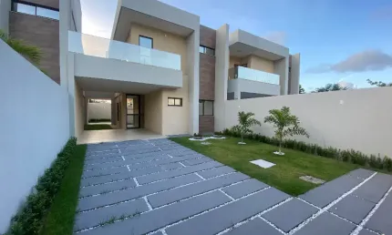 Casa duplex no eusébio - acabamento espetacular. localização também.