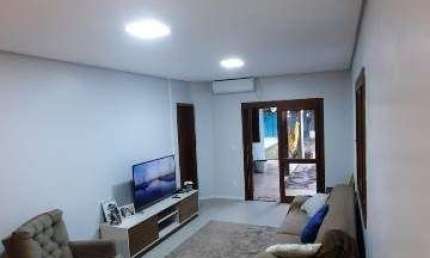 Casa com 3 quartos à venda na Rua Euclides da Cunha, 908, Vila Rosa, Novo Hamburgo por R$ 800.000