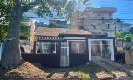 Casa com 2 quartos à venda na Rua Júlio Birck, 104, Vila Nova, Novo Hamburgo por R$ 600.000