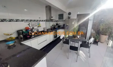 Casa com 2 quartos à venda na Rua Aurélia, Vila Romana, São Paulo
